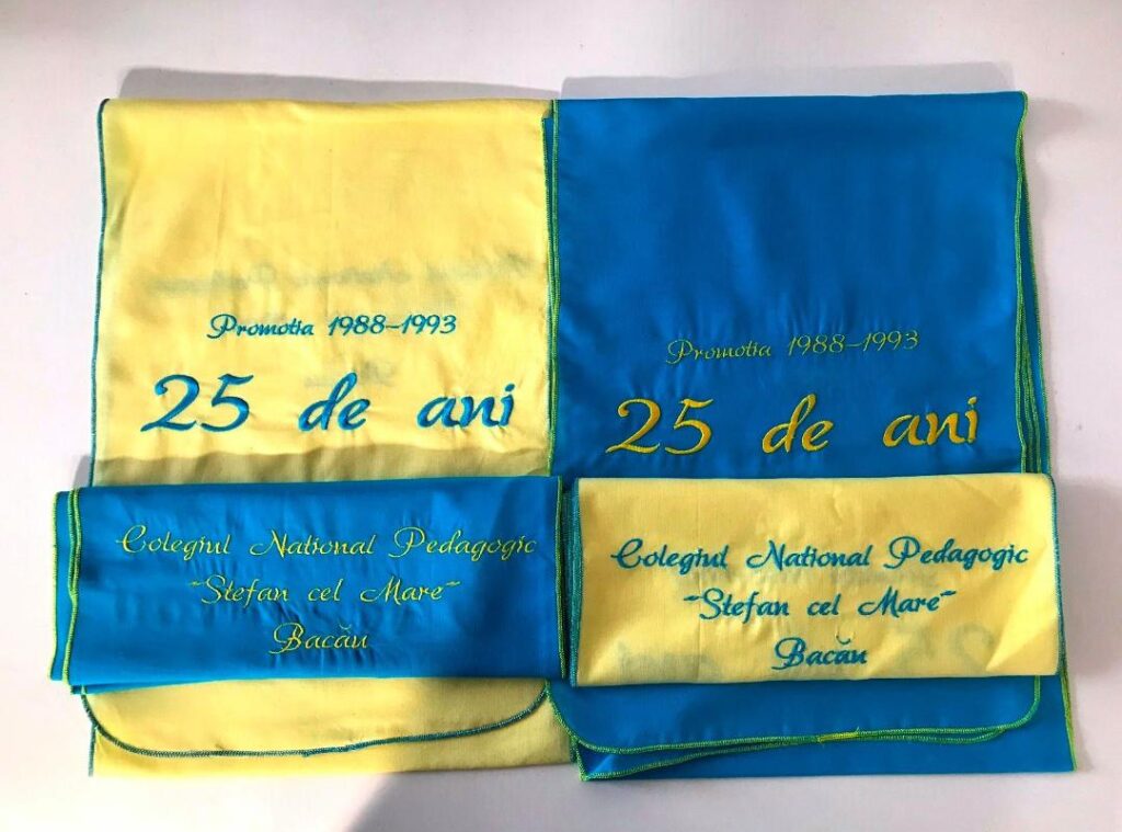 esarfe brodate intalnire liceu facultate