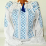 ii traditionale albastre