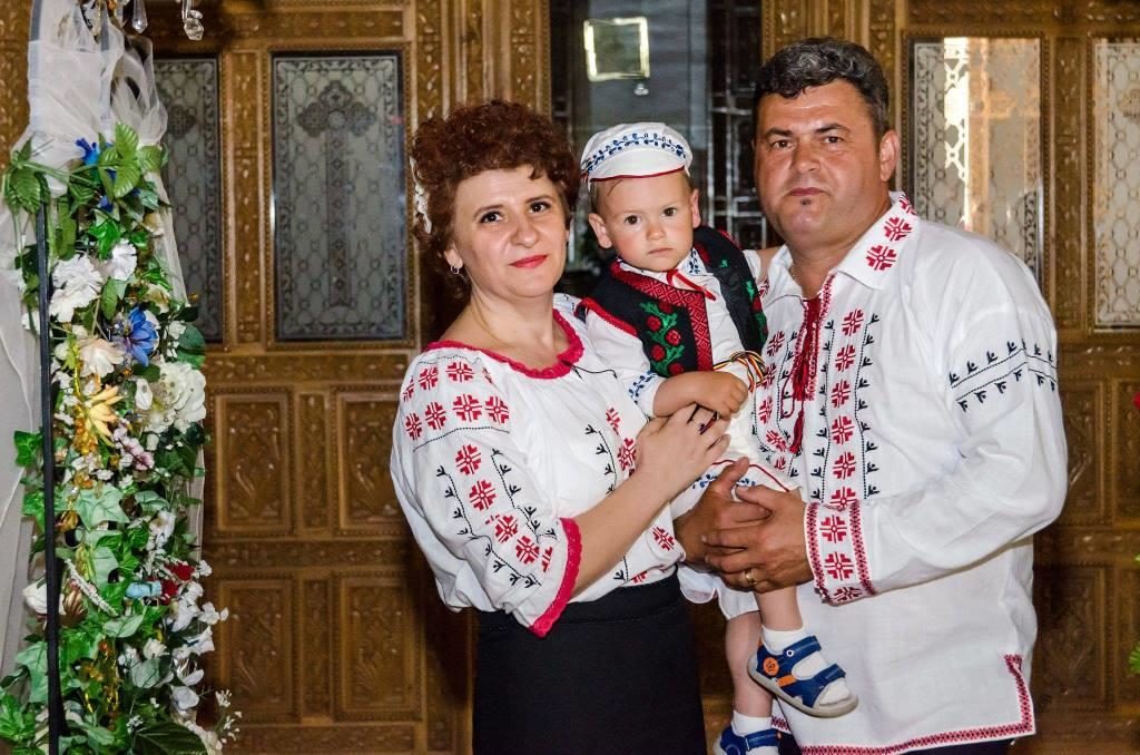 ie traditionala camasa populara (13)
