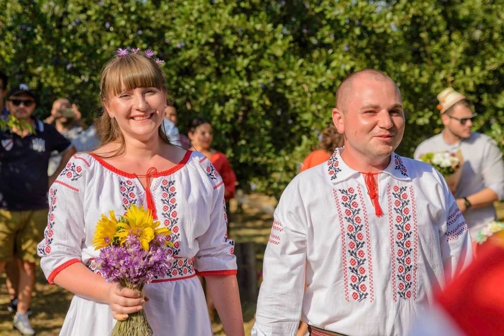 ie traditionala camasa populara (15)