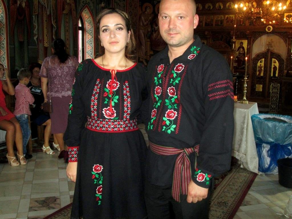 ie traditionala camasa populara (30)