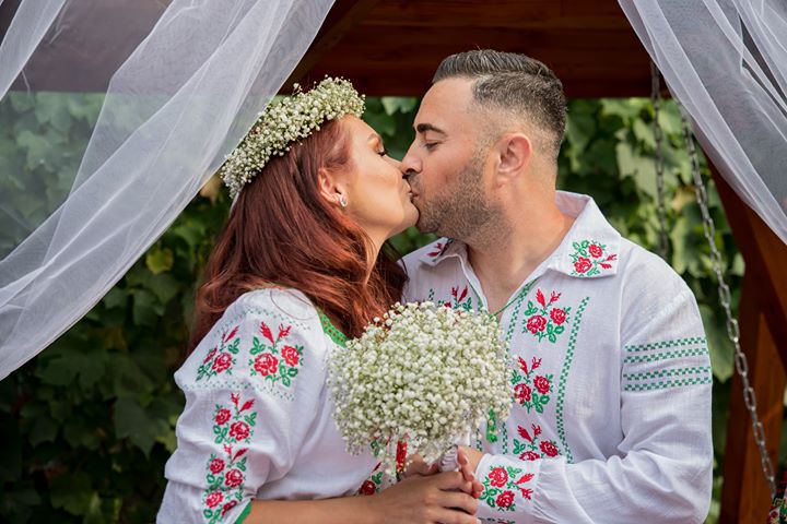 Ii traditionale romanesti pentru adulti