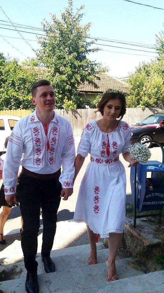 nunta romaneasca tinuta